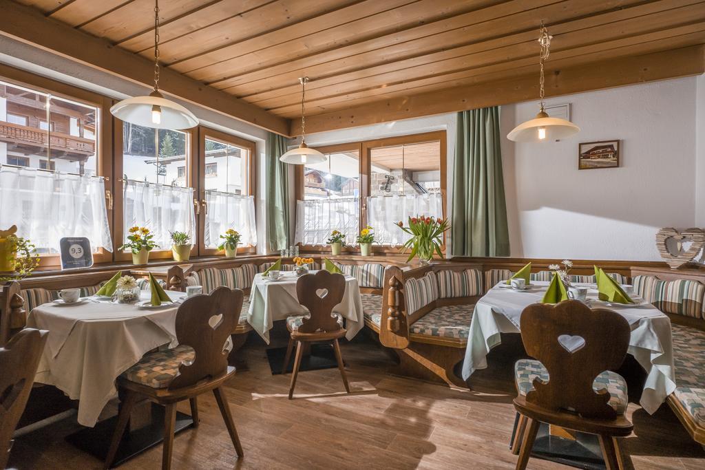 Haus Enzian Hotel Thiersee Exterior photo